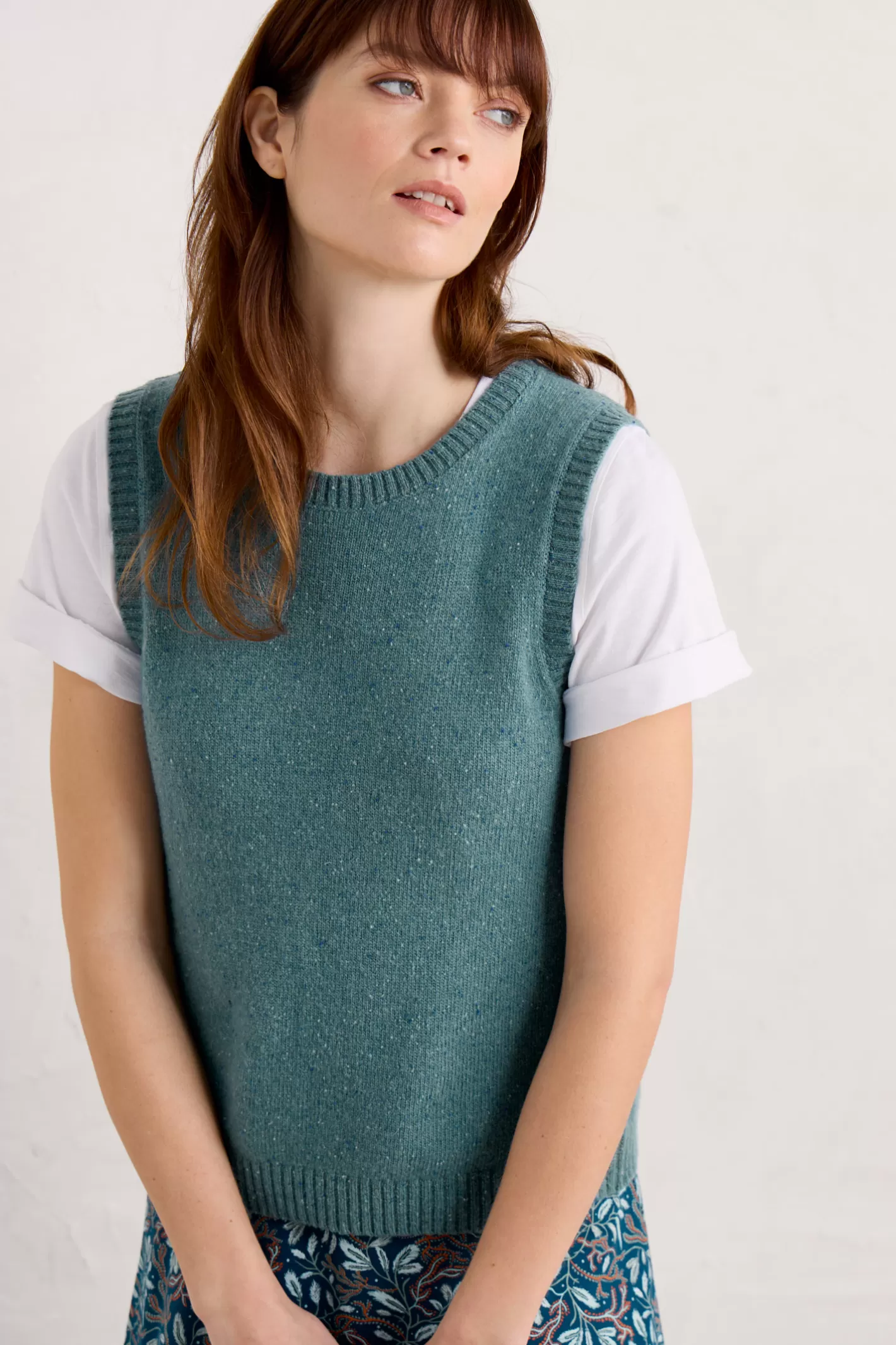 New East View Knitted Vest Women Knitwear